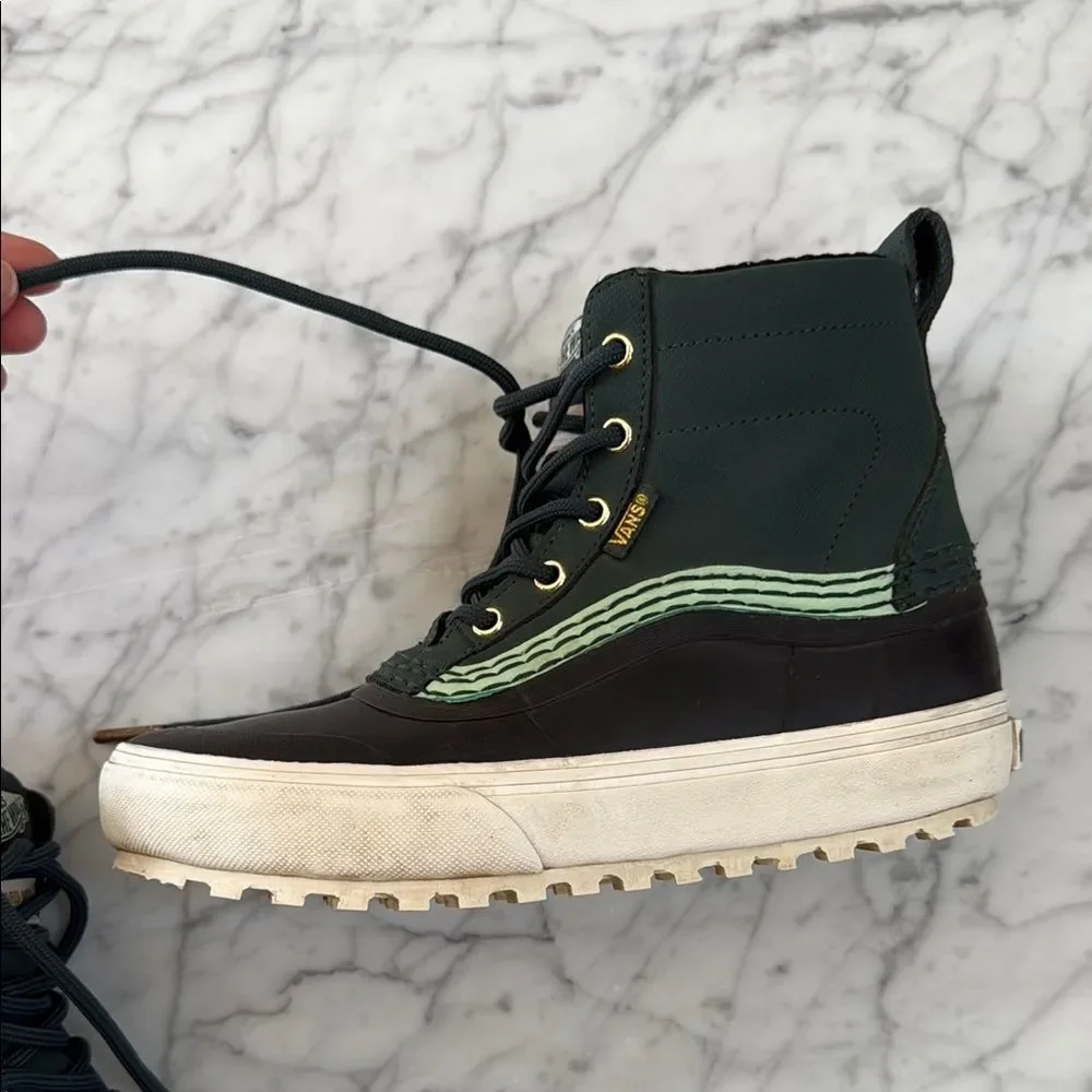 Vans Mens Standard Mid Snow Mte Green Snow Rainboots Size 6